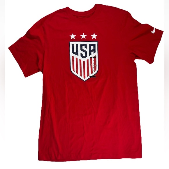 Nike Team USA T Shirt Mens Medium Standard Fit Red Short Sleeve NWOT - Picture 1 of 7